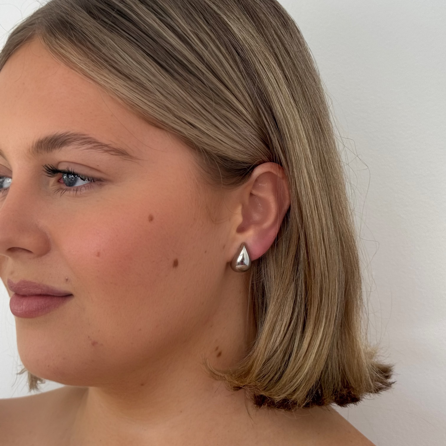 Mini Curve Earring